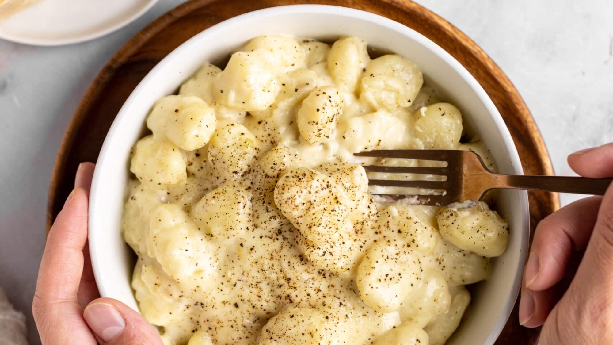 2. Semolina Gnocchi in Creamy Garlic Sauce